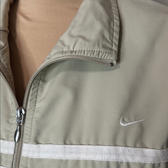 Nike Youth Zip-Up Jacket - Beige with White Stripes | Size L (12-14) - Picture 2 of 9